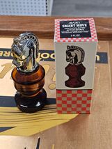Avon Vintage Chess Piece "The Smart Move I" Wild Country After Shave - $7.87