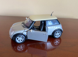 Maisto Diecast Grey Mini Cooper model toy car Scale 1:24 (15x7 cm / 6x3 ... - £10.44 GBP