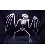 FORUM 12" BAT SKELETON FIGURE PROP ACCESSORY 79283 w/ MOVEABLE LIMBS - $289.32 MXN FORUM 12" BAT SKELETON FIGURE PROP ACCESSORY 79283 w/ MOVEABLE LIMBS - $289.32 MXN