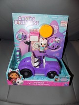 Gabby&#39;s Dollhouse Carlita &amp; Pandy Paws Picnic Playset Purple Toy Car NEW - £26.26 GBP