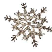 Brooch Snowflake Pin Vintage Jewelry Silver Tone Metal Rhinestone Fashion Women - £11.94 GBP