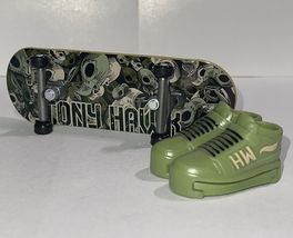 Hot Wheels Skate - Tony Hawk - &quot;Skull Ride&quot; Fingerboard &amp; Skate Shoes - £11.25 GBP