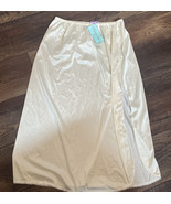 NWT VANITY FAIR Long Candleglow 30 Inch Half Slip, Single Vent Slit, Siz... - €12,32 EUR