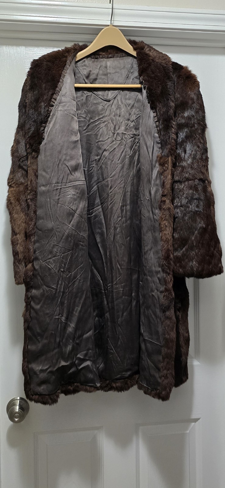 VTG Genuine Rabbit Fur Mid Length Coat Dark Brown Women’s Sz S NEEDS REPAIRS Item image 8