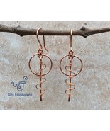 Handmade copper earrings: small hoops with lace wire wrapped long dangle - €23,11 EUR