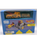 Hot Wheels - Mattel - Kool Toyz -Oil Refinery Playset (1999) - New in Box - £18.17 GBP