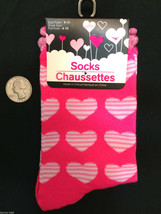 Women&#39;s PINK Novelty Valentine HEART PRINT STRIPED CREW SOCKS Casual Div... - $70.27 MXN
