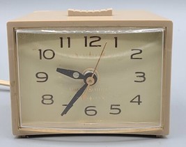 VINTAGE General Electric Alarm Clock Model 7300, Beige - WORKING, CLEAN!... - £11.16 GBP
