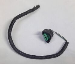 OEM 2006 - 2008 Lexus 400H Fog Light Wire Harness Socket 81211-48030  A3 - $22.35 CAD
