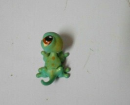 Littlest Pet Shop #111 Lizard Gecko Green Orange Spots Brown Dot Eyes Red Magnet - £3.78 GBP