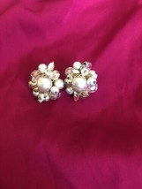 Vintage VENDOME  Austrian Crystal &amp; Faux Pearl Bead Cluster EARRINGS Cli... - £51.00 GBP