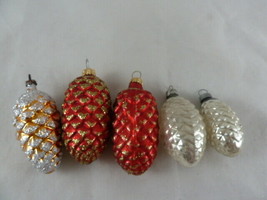 Vintage Glass Ornament Pinecones 2 red 3.25&quot; 2 silver 1 coppery gold gli... - £25.80 GBP
