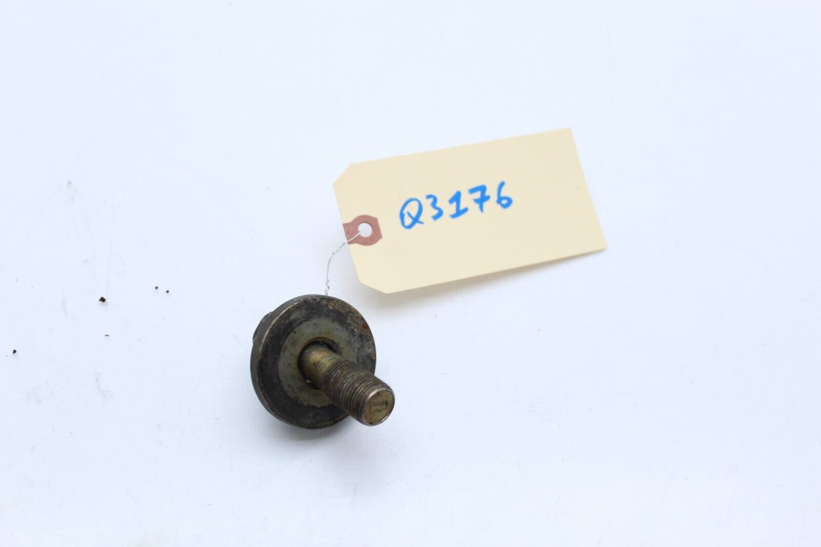 2JZ-GTE 3.0L JDM CRANKSHAFT PULLEY BOLT Q3176 - $36.97