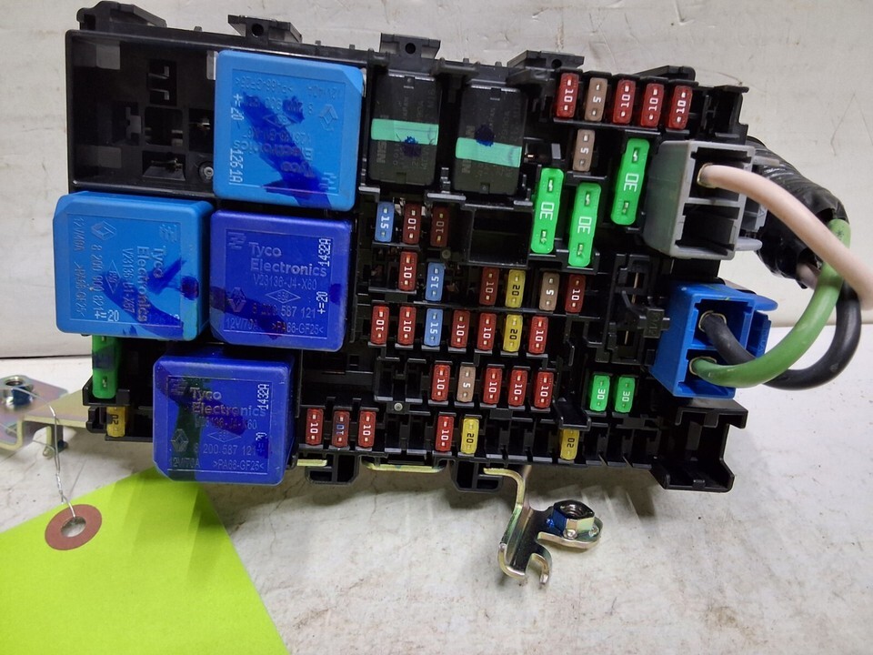 20 21 22 23 24 Nissan Sentra cabin fuse box assembly OEM - $98.99