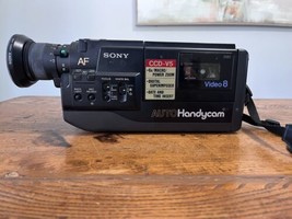 Sony Auto Handycam Video 8 Camcorder 8mm CCD-V5 Untested - $9.49