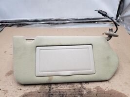 Passenger Right Sun Visor With Illumination Fits 00-05 IMPALA 358919 - €18,65 EUR