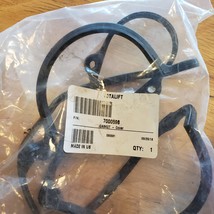 NEW Raymond Totalift Forklift Seal Gasket Cover Black # 7000598 - $19.10