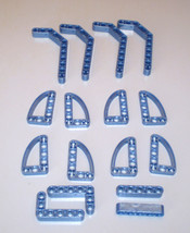 16 Used LEGO Pearl Blue Technic Beam Liftarm Bent Quarter Oval Plates  - £7.95 GBP