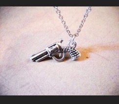 Pistol Necklace Antiqued Silver Gun Jewelry Texas Western 18&quot;  - £7.90 GBP