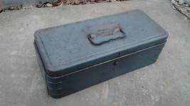 1940&#39;s steel carry box Climax brand, this one is nice!  - $19.95
