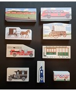 The Cats Meow Village Lot Of 9 Vehicles And Signs Red Bus of Glacier Bur... - €84,00 EUR
