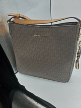 MICHAEL Michael Kors Womens Jet Set Signature Printed Messenger Handbag - $143.55