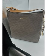 MICHAEL Michael Kors Womens Jet Set Signature Printed Messenger Handbag - €124,66 EUR