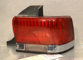 1990-1993 Lincoln Continental right pass OEM tail light 92 2F2 - £32.79 GBP