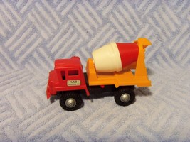 VINTAGE PLASTIC CEMENT TRUCK 5&quot; LONG   KAB TRUCKING CO  MADE IN JAPAN - $9.85
