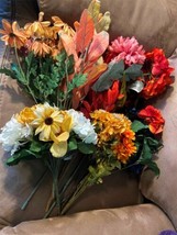 Mixed Lot Artificial Flowers Bloom Room Decorations Variety Crafts Fall Floral - £34.01 GBP