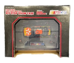 Davey Allison #28 Racing Champions 1992 1:43 Scale Pit Stop Show Case - $19.99