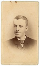 CIRCA 1870&#39;S CDV Handsome Smiling Young Man Wearing Suit &amp; Tie Pausch Newark, OH - £7.42 GBP