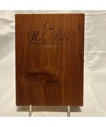 Holy Bible Vintage Memorial Edition Concordance White Zippered With Ceda... - $31.22 CAD