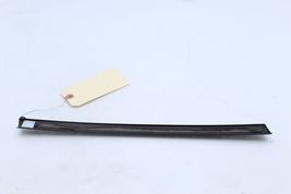 08-16 VOLVO XC70 RIGHT PASSENGER SIDE QUARTER GLASS TRIM MOLDING Q4455 image 9