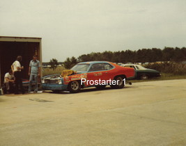 ROY HILL Pro Stock Plymouth Duster 4x6 Color Drag Racing Photo Suffolk 1975 - £2.00 GBP