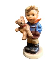 M.J. Hummel Christmas Gift #2074/A Figurine 3.5&quot; Germany 1999 Goebel - £15.65 GBP