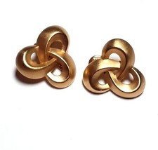 MONET Matte Gold Tone Triangle Knot Clip On Stud Earrings EUC - £13.94 GBP
