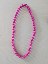 Vintage 1980s Saucer Bead Pink Necklace Totally Awesome!! - $185.22 MXN