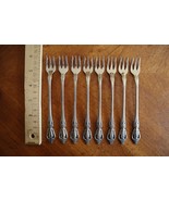 Oneida RAPHAEL Stainless Distinction Deluxe Silverware HH: 8x Cocktail F... - $353.57 MXN
