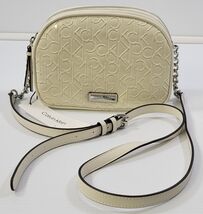 AA) Calvin Klein Takara Crossbody Faux Leather Vinyl Monogram White Shou... - €42,98 EUR