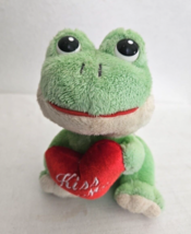 Walmart Kiss Me Frog Plush Stuffed Animal Green Red Heart Small Valentine&#39;s Day - £25.25 GBP