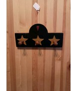Wood Plaque Wall Hanging Green, With Stars, Heart And 3 Pegs - $327.36 MXN