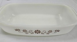 Vtg Dynaware Pyr•O•Rey 27 1 Milk Glass 1qt 9&quot; Oven Dish Brown Daisy Design  - £8.02 GBP