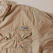 Columbia FM7130 Men's PFG Bonehead Short Sleeve Shirt Tan Fishing Measured Sz L image 4