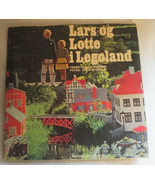 LARS OG LOTTE I LEGOLAND Legoland Book ONLY IN DANISH - $41.41 CAD