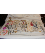Vintage Jewelry Lot 30 Necklaces 37 Sets Earrings Brooches #G 6 lbs - €220,20 EUR