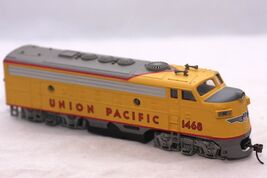 Bachmann HO Scale Union Pacific EMD F9 Diesel #1468 Powered locomotive - $78.78