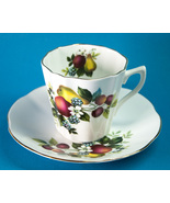 Rosina China Fluted Cup &amp; Saucer Fruit Pear Apple Berries Gold Trim England - $183.70 MXN