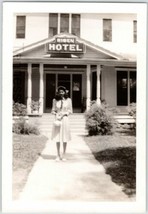 Risen Hotel Building Young Lady Woman Black &amp; White Snapshot Photo Picture - £8.94 GBP