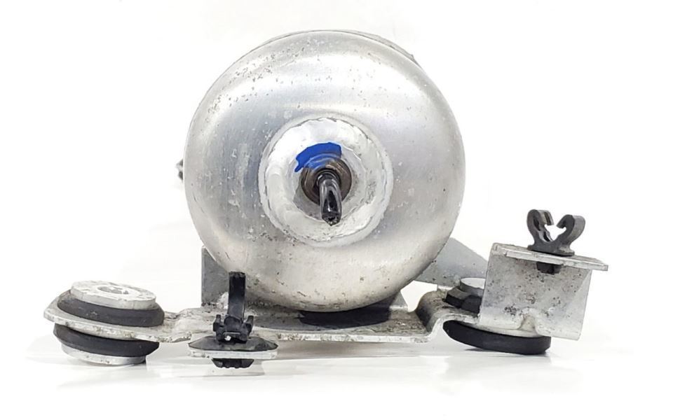 2018 Maserati Levante OEM 6700375210 Front And Rear Air Reservoir Item image 10